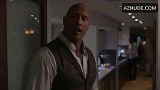 Сцены из художественных фильмов с трахом белых тёлок со здоровыми неграми